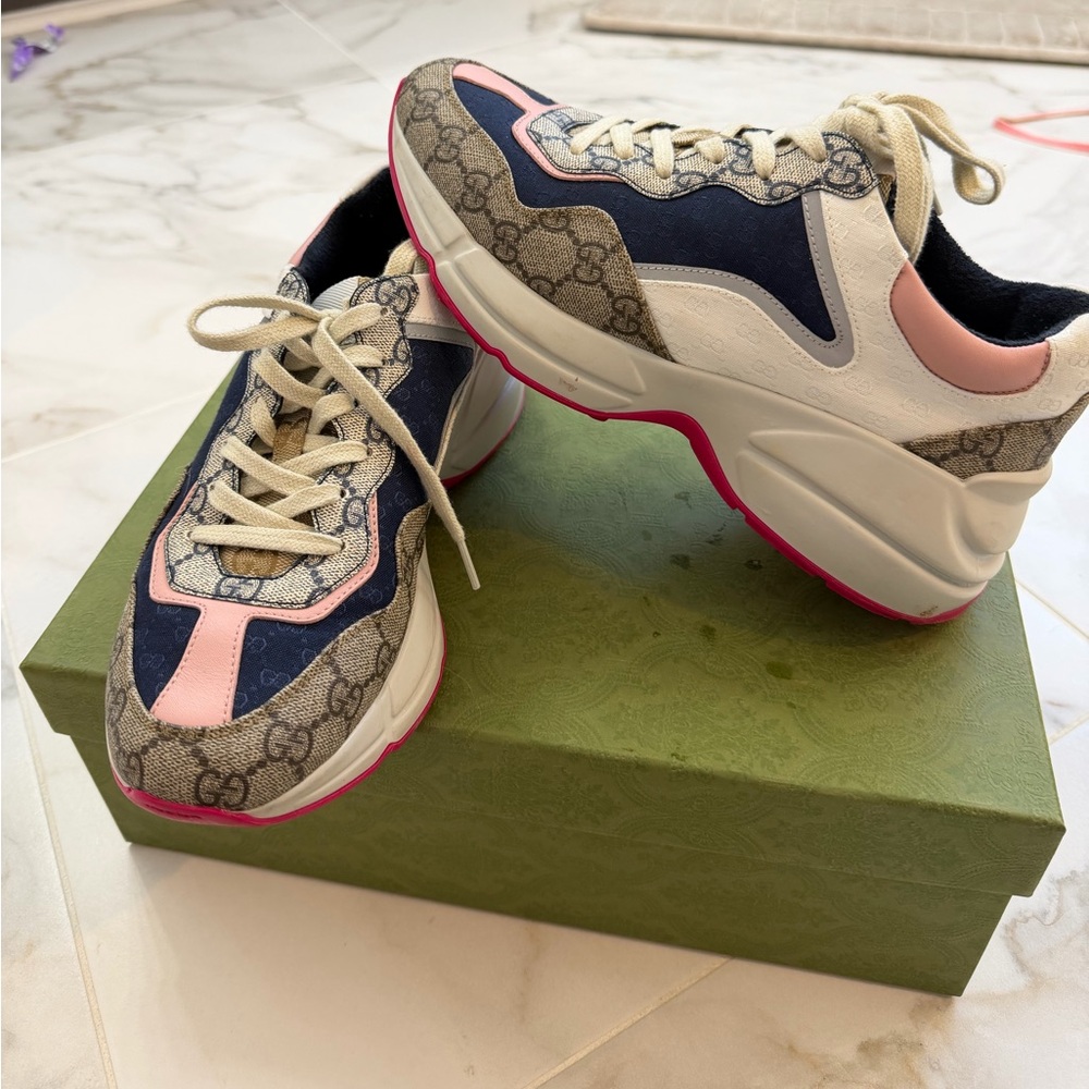 Gucci GG Rhyton 'Beige White Pink
